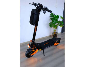 Електросамокат GIANT Blade GT Pro Sport (1600W, 48V 26Ah)-1